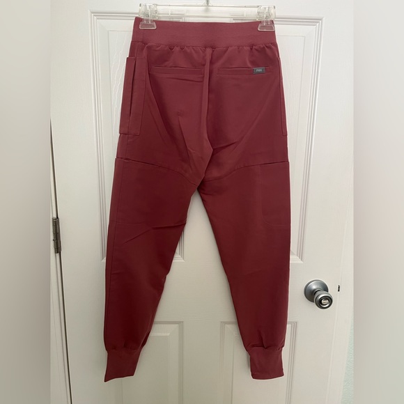 Mauve Figs Nepal Jogger Scrub Pants - Picture 2 of 3